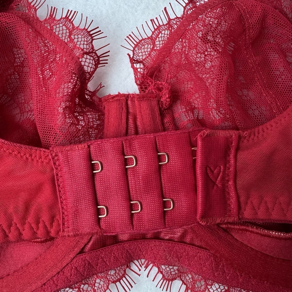 Victoria's Secret Dream Angels Push Up Without Padding Red Lace 36D Adjustable - Picture 9 of 10